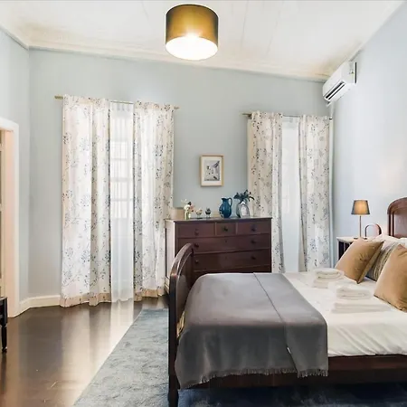 House Of Lords * Sao Joao da Pesqueira