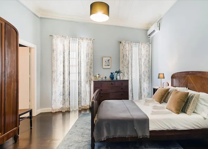 House Of Lords * São João da Pesqueira